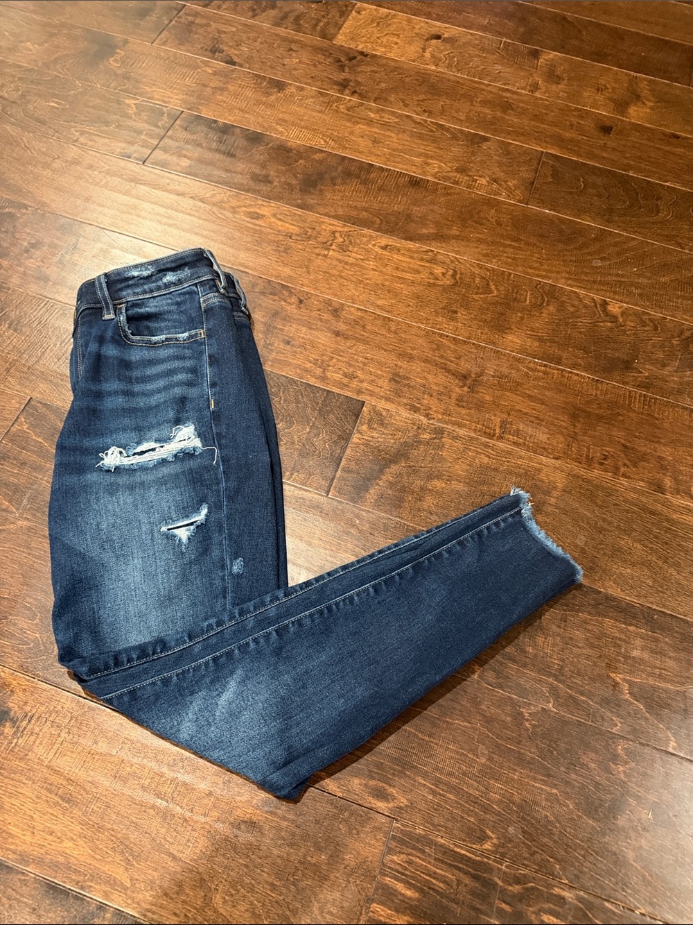 American Eagle Outfitters Dark Wash Ripped Skinny Jeans
